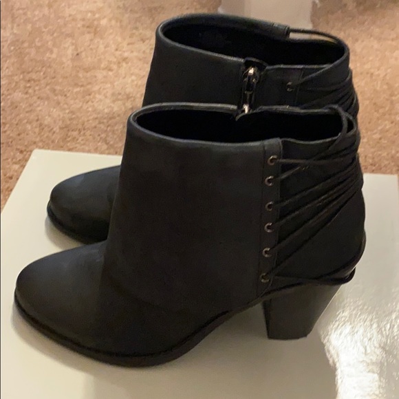 Jessica Simpson Booties - Picture 4 of 6